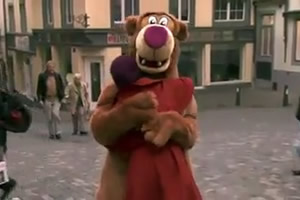 Chi si nasconde dietro questo orso?