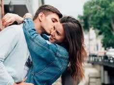 Speciale Festa del bacio 2025